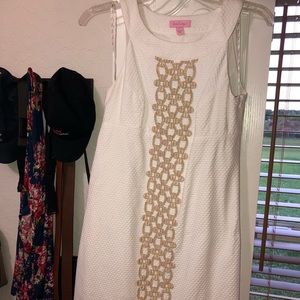 Gently used Lilly Pulitzer White & Gold Dress!